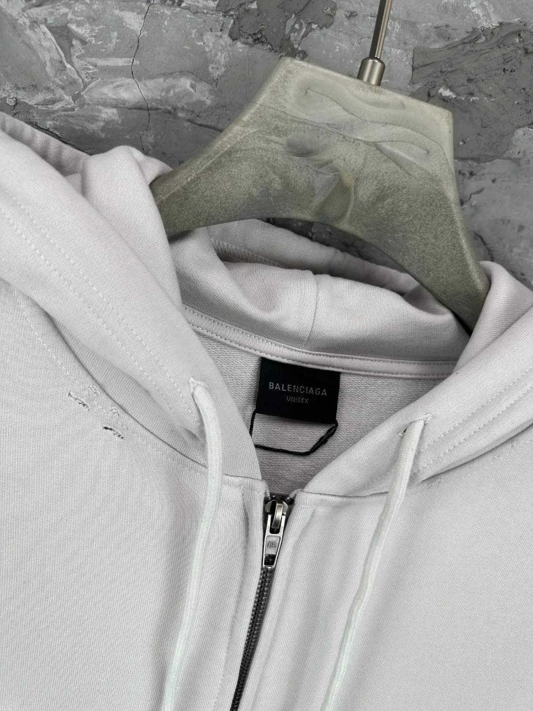 BALENCI*GA . ， . . . . 460g . Same Style -Color：Black Beige -SIZE：Xs S M L 8970#